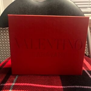Valentino Box
